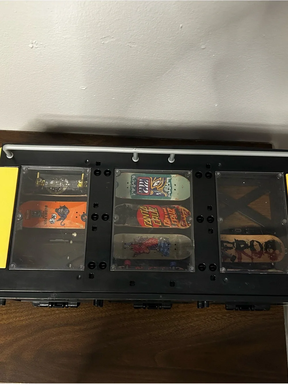 Tack deck skategame transforming skate park carrying case w 7 boards included